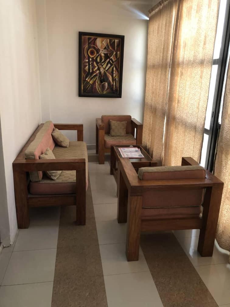 Residence Les Calanques Дакар Екстериор снимка