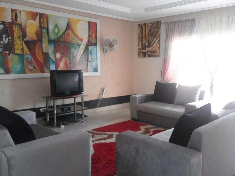Residence Les Calanques Дакар Екстериор снимка