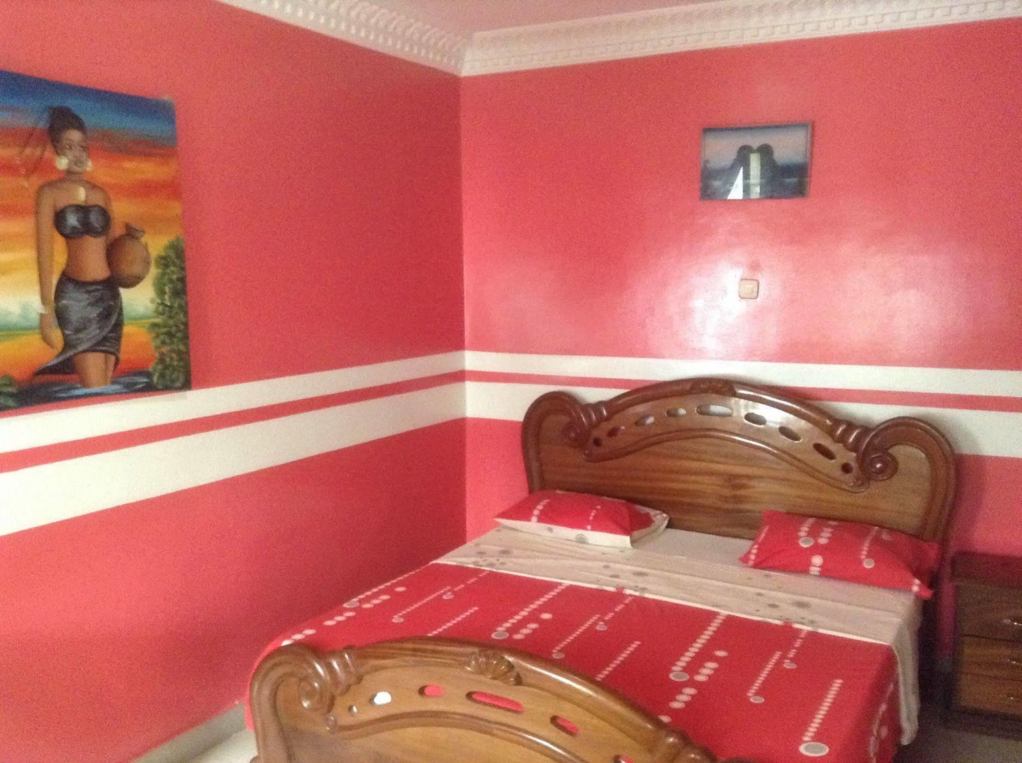 Residence Les Calanques Дакар Екстериор снимка